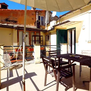 https://la-casa-di-enrico.hotelitalianriviera.com