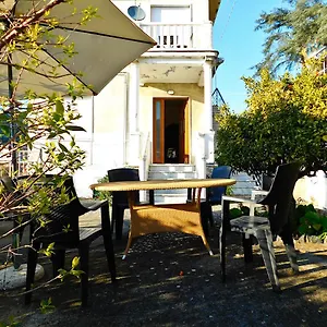 https://villa-unifamiliare-con-posto-auto.hotelitalianriviera.com